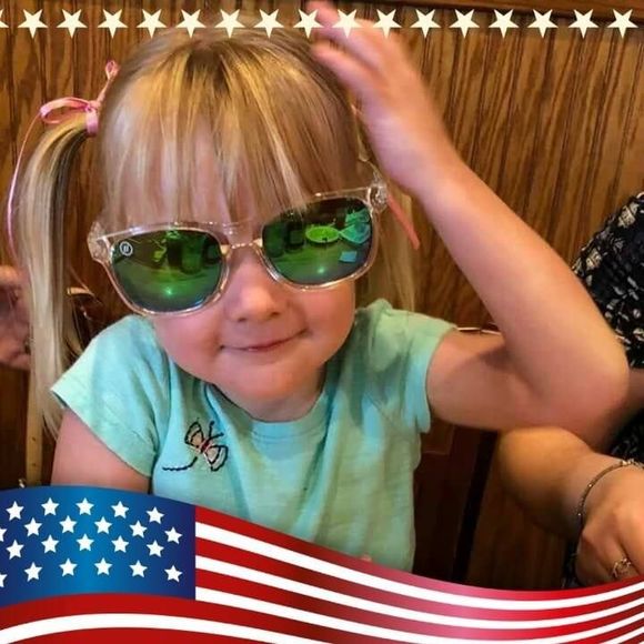 Meet your Posher, Carol - Picture 2 of 2